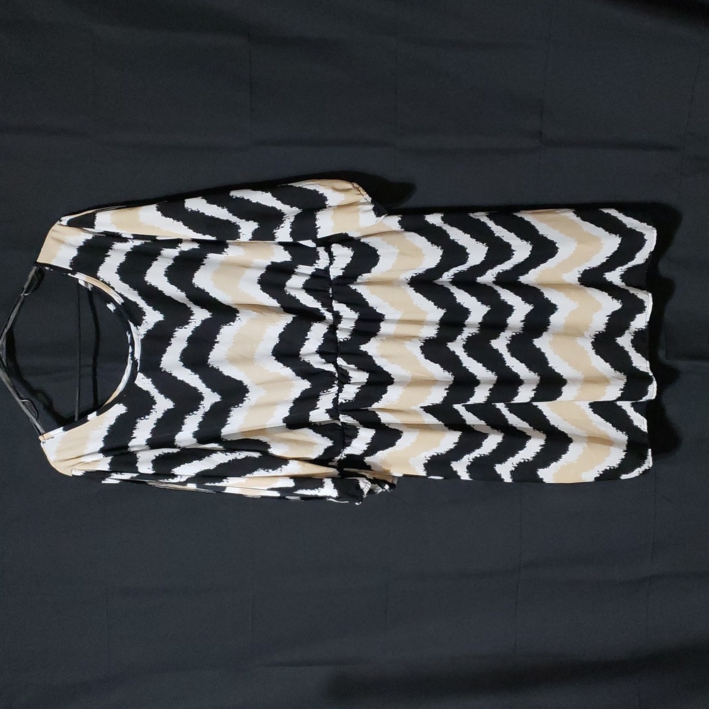 Vintage Wet Seal Chevron Print Dress In Black, White, & Beige. Size: 2X - Picture 2 of 7